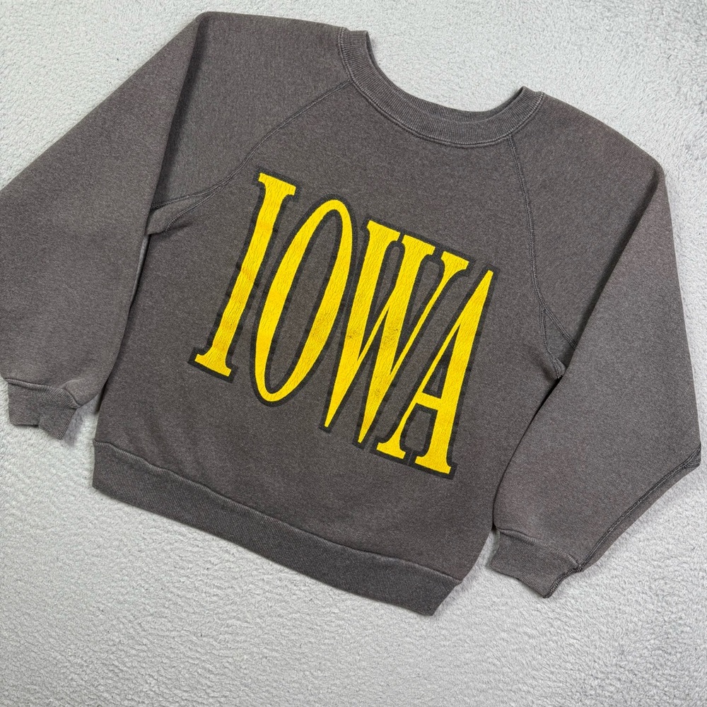 Vintage 80s Iowa crewneck‎ sweatshirt